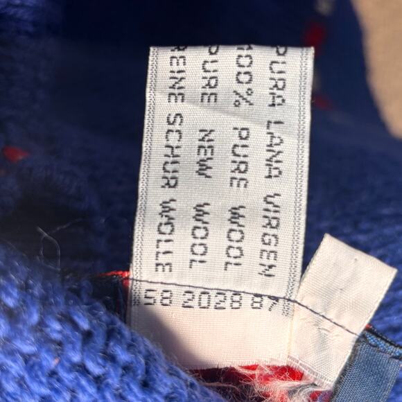 Vintage 90s Allen Solly Wool Christmas Sweater Tree Gifts Santa Hat Blue Large - Picture 11 of 15